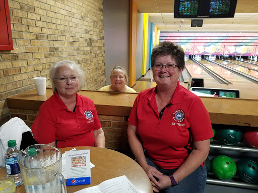 Bowling Alley «Bowl One Lanes», reviews and photos, 1639 E 14 Mile Rd, Troy, MI 48083, USA