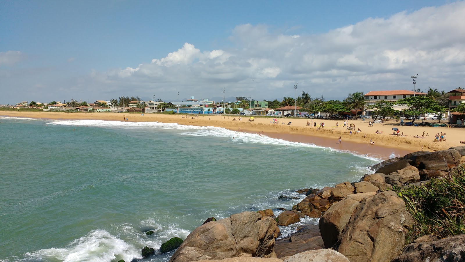 Photo of Barra do Jucu Beach with long straight shore