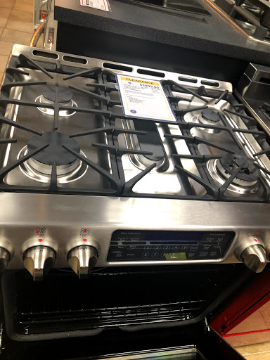 Appliance Store «Smithtown Appliance Co», reviews and photos, 25 E Main St, Smithtown, NY 11787, USA