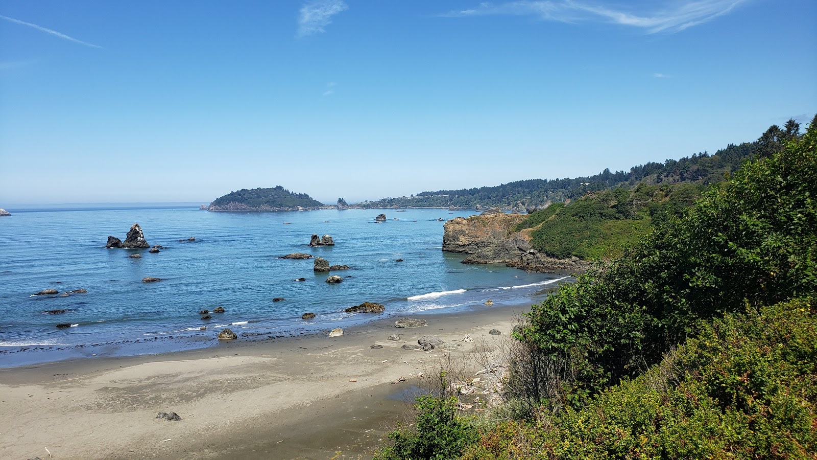 Foto de Houda Point Beach com água cristalina superfície