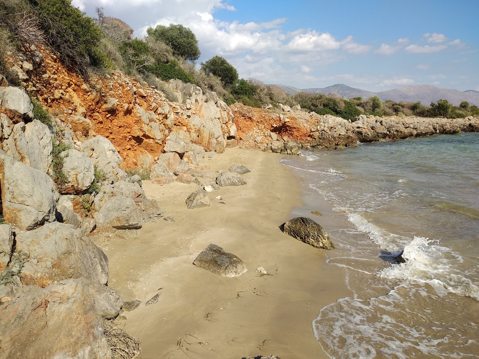 Foto von Asteri beach mit winzige bucht