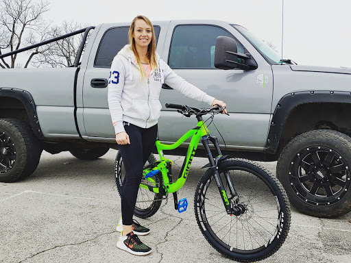 Bicycle Repair Shop «Riverside Bicycle Shop», reviews and photos, 101 N Riverside Dr, Clarksville, TN 37040, USA