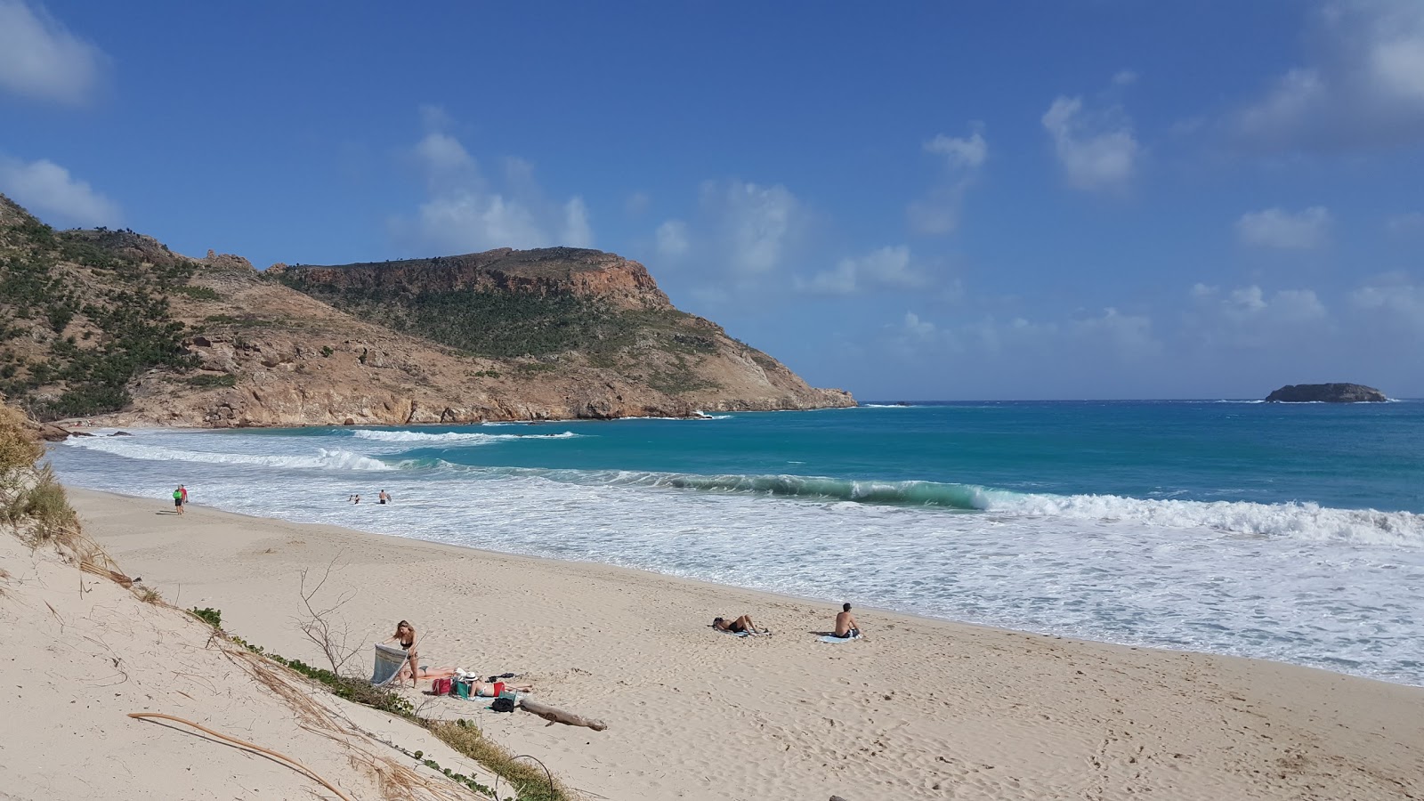 Foto av Plage de Saline med beige sand yta