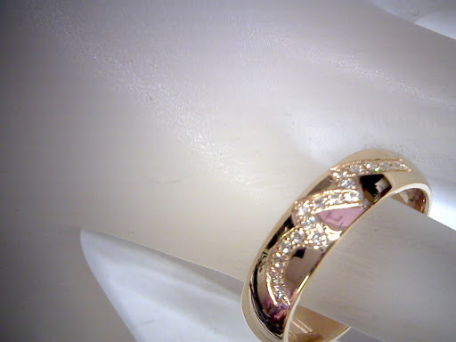 Jewelry Store «DeLyn Jewelry», reviews and photos, 29 E Washington St, Martinsville, IN 46151, USA