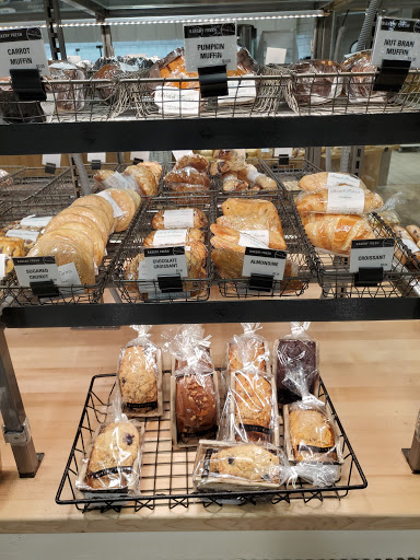 Grocery Store «Bristol Farms», reviews and photos, 1570 Rosecrans Ave, Manhattan Beach, CA 90266, USA