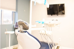 Harris Dental Associates image