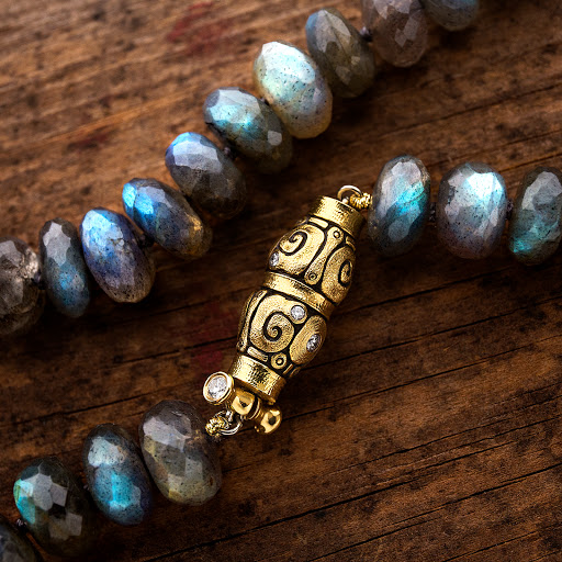 Jewelry Store «Dell Williams Jewelers», reviews and photos, 1320 Pacific Ave, Santa Cruz, CA 95060, USA