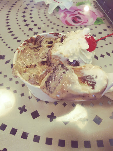 Frozen Yogurt Shop «Sweet Rendezvous», reviews and photos, 668 Blossom Hill Rd, San Jose, CA 95123, USA