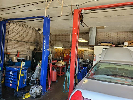Transmission Shop «AAMCO Transmissions & Total Car Care», reviews and photos, 211 W Southern Ave, Tempe, AZ 85282, USA