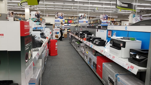 Office Supply Store «Staples», reviews and photos, 2950 Belcrest Center Dr, Hyattsville, MD 20782, USA