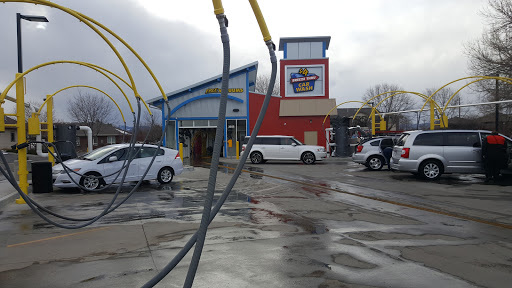 Car Wash «Breeze Thru Car Wash - Main St Longmont», reviews and photos, 2025 Main St, Longmont, CO 80501, USA