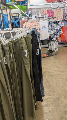 Clothing Store «Old Navy», reviews and photos, 2100 S University Dr, Davie, FL 33324, USA