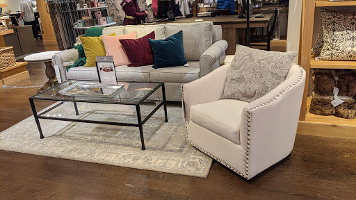 Furniture Store «Pottery Barn», reviews and photos, 1000 Ross Park Mall Dr c03c, Pittsburgh, PA 15237, USA
