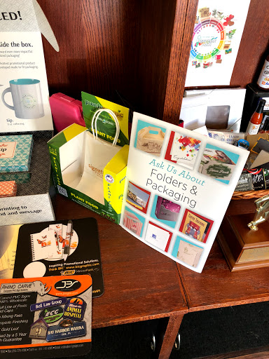 Minuteman Press - Secaucus, 1247 Paterson Plank Rd, Secaucus, NJ 07094, USA, 