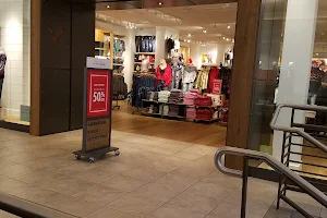 American Eagle Store image