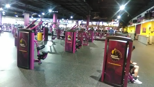 Gym «Planet Fitness», reviews and photos, 3535 W Walnut Ave, Visalia, CA 93277, USA