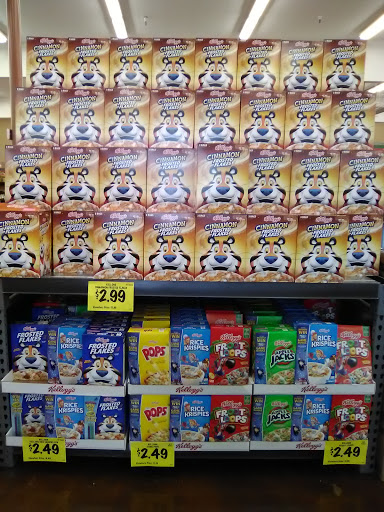 Grocery Store «Grocery Outlet Bargain Market», reviews and photos, 2060 River Rd, Eugene, OR 97404, USA