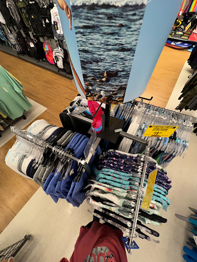 Sporting Goods Store «Big 5 Sporting Goods», reviews and photos, 3420 Arden Way, Sacramento, CA 95825, USA