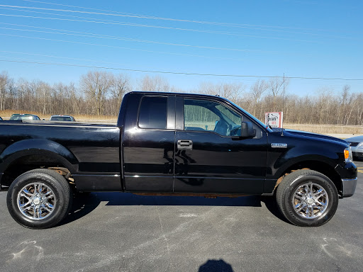 Used Car Dealer «Specialty Auto Sales & Service», reviews and photos, 2468 Deerfield Ln E, Suamico, WI 54173, USA