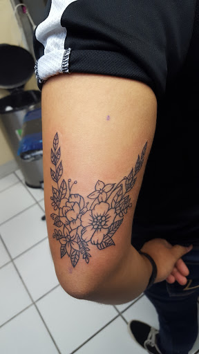 Tattoo and Piercing Shop «Absolute Tattoo Studio #1», reviews and photos, 3505 Wurzbach Rd #109, San Antonio, TX 78238, USA