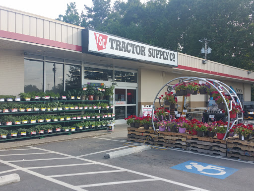 Tractor Supply Co., 1111 Halstead Blvd, Elizabeth City, NC 27909, USA, 