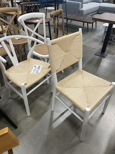 Poly & Bark Outlet Store image