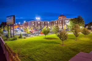 Twin River Commons image