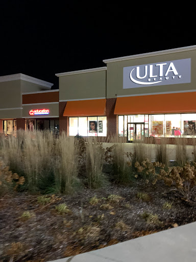 Hair Salon «Ulta Beauty», reviews and photos, 700 N Milwaukee Ave #117, Vernon Hills, IL 60061, USA