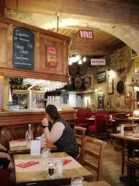 Atmosphère du Restaurant La Mère Maquerelle Bouchon Lyonnais - n°20
