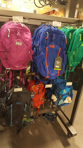 Camping Store «REI», reviews and photos, 1405 NW Johnson St, Portland, OR 97209, USA