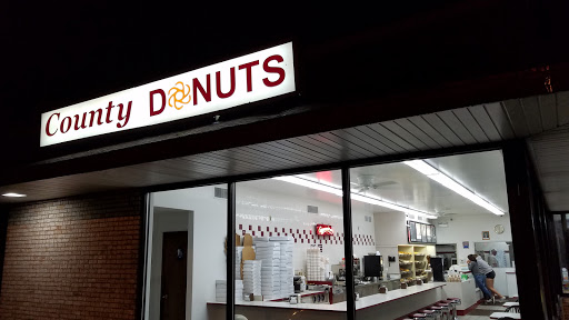 Donut Shop «County Donuts», reviews and photos, 1218 S Roselle Rd, Schaumburg, IL 60193, USA