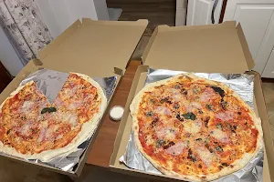 Pizzeria Pasikonik image