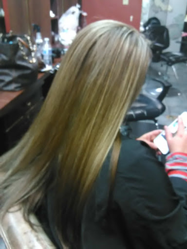 Beauty Salon «El Y Ella Beauty Salon», reviews and photos, 1701 N 16th St, Phoenix, AZ 85006, USA