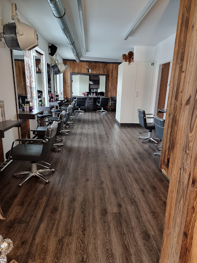 Friseur Art of Hair In Telfs
