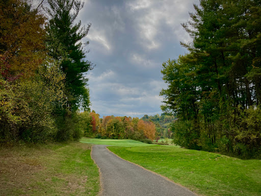 Golf Club «Oak Shadows Golf Club», reviews and photos, 1063 Oak Shadows Dr NE, New Philadelphia, OH 44663, USA