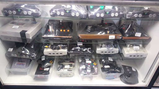 Video Game Store «Gameplay Long Beach», reviews and photos, 5911 E Spring St, Long Beach, CA 90808, USA