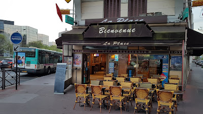 La Place à Courbevoie