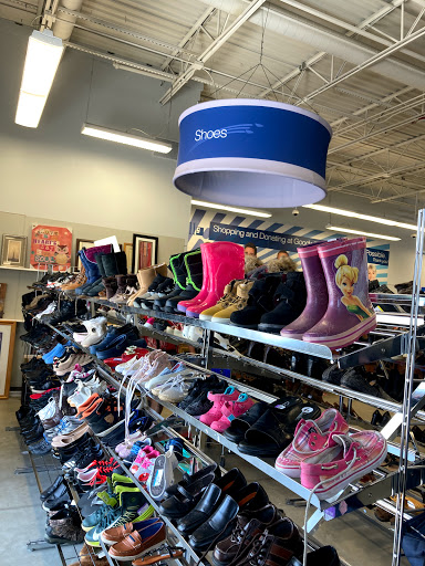 Thrift Store «Goodwill Industries of Greater Cleveland & East Central Ohio», reviews and photos, 16160 Pearl Rd, Strongsville, OH 44136, USA