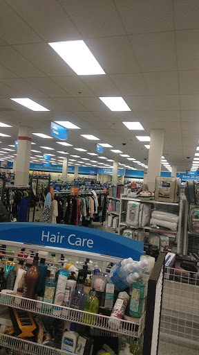 Clothing Store «Ross Dress for Less», reviews and photos, 1301 N Lewis Ave, Waukegan, IL 60085, USA