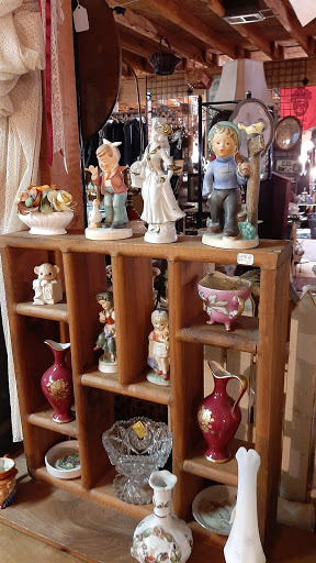 Consignment Shop «Green Acres Barn», reviews and photos, 540 Wells Mill Rd, Waretown, NJ 08758, USA