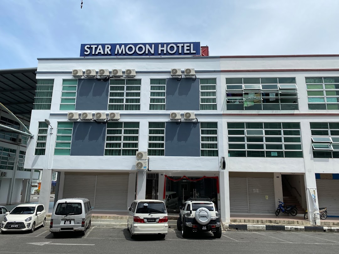 Star Moon Hotel