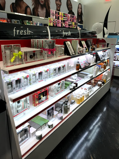 Cosmetics Store «SEPHORA», reviews and photos, 2414 E Sunrise Blvd #2204, Fort Lauderdale, FL 33304, USA