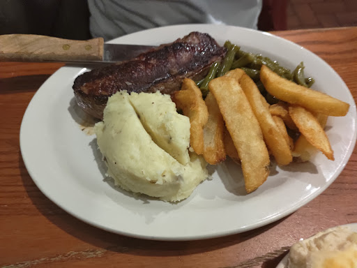 American Restaurant «Cracker Barrel Old Country Store», reviews and photos, 2697 Highwood Blvd, Smyrna, TN 37167, USA