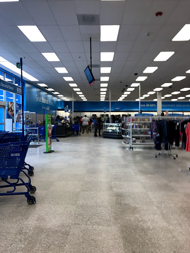 Clothing Store «Ross Dress for Less», reviews and photos, 2595 N Decatur Rd, Decatur, GA 30033, USA