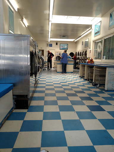 Laundromat «Canon Street Coin Laundry», reviews and photos, 2922 Canon St, San Diego, CA 92106, USA
