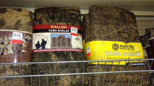 Shopping Mall «Blue Ridge Mall», reviews and photos, 1800 Four Seasons Blvd # 5, Hendersonville, NC 28792, USA