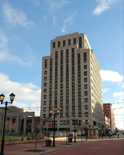 Illinois Building LLC in Springfield, Illinois
