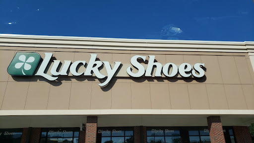 Shoe Store «New Balance Fairlawn», reviews and photos, 2691 W Market St, Fairlawn, OH 44333, USA