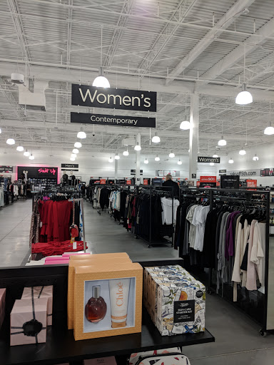 Department Store «Saks OFF 5TH», reviews and photos, 2500 Fashion Center Blvd, Christiana, DE 19702, USA