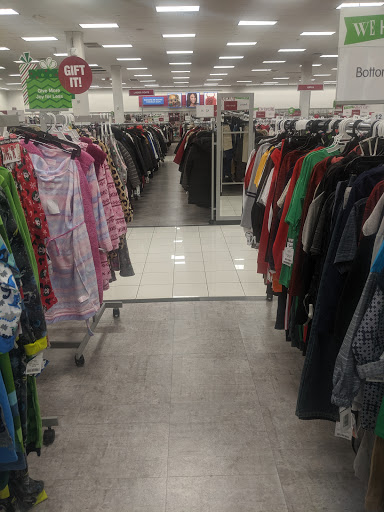 Clothing Store «Burlington Coat Factory», reviews and photos, 7747 Mall Rd, Florence, KY 41042, USA